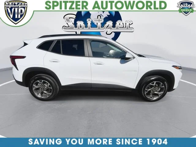 Used 2024 White Chevrolet LT image 10