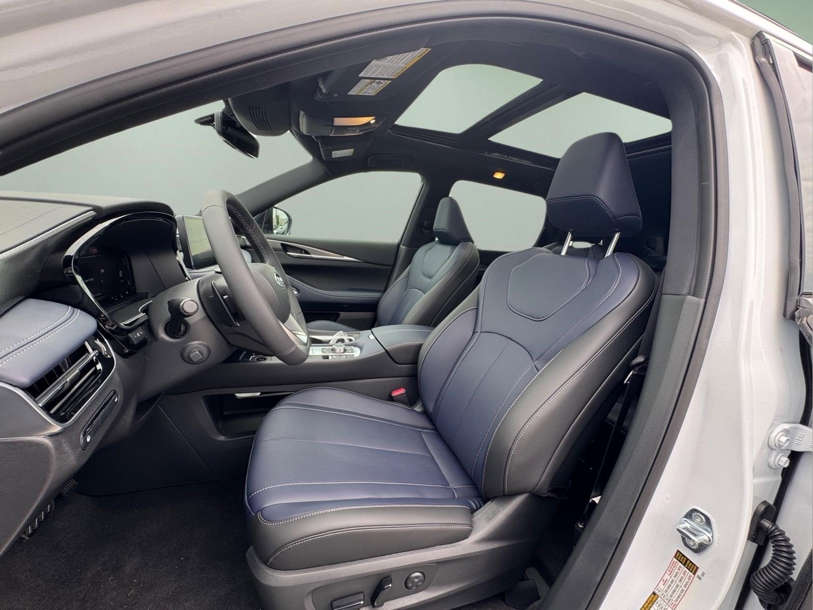 New 2027 RADIANT WHITE INFINITI Sport AWD image 21