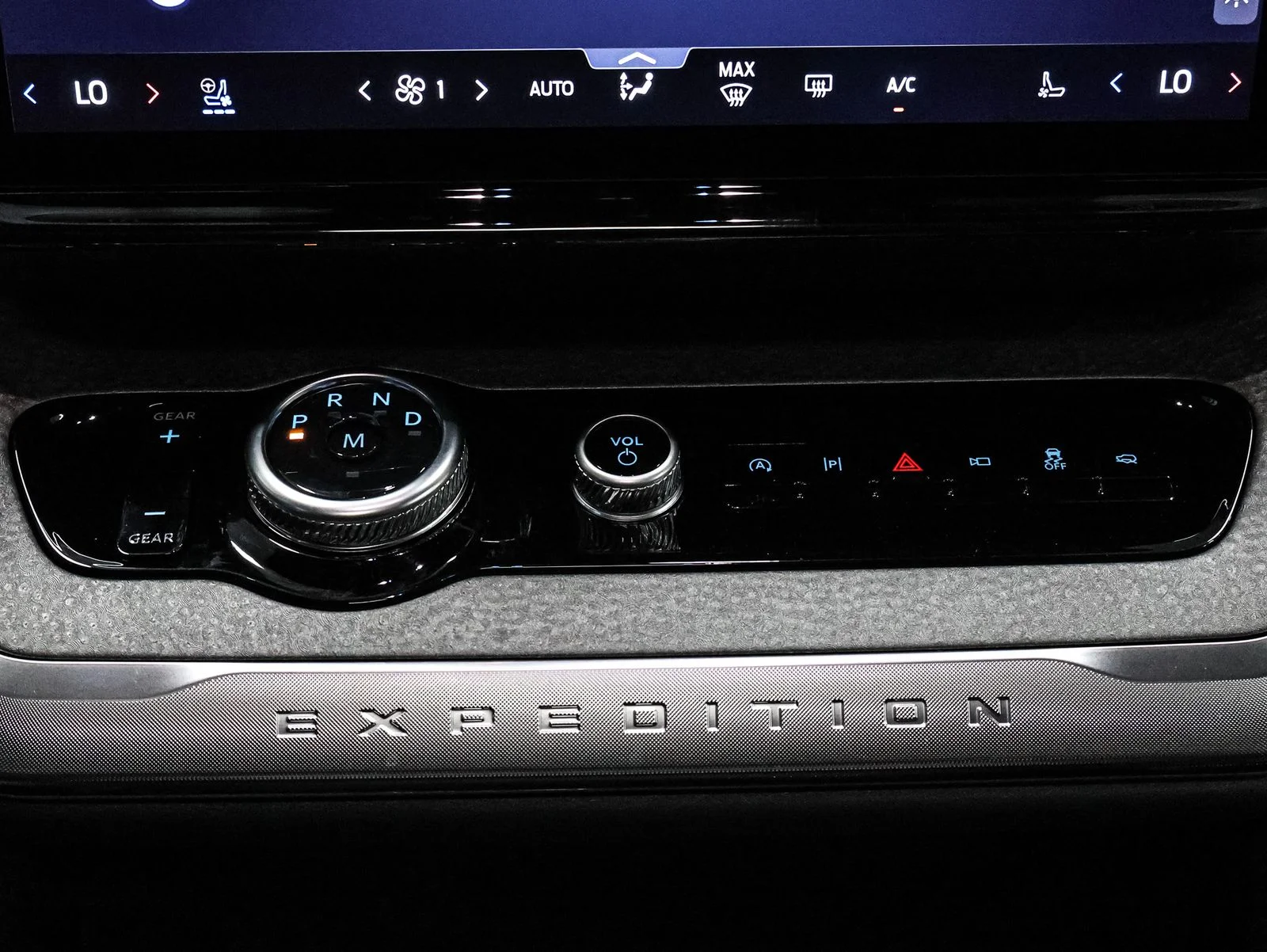 New 2026 Agate Black Metallic Ford Tremor® image 34