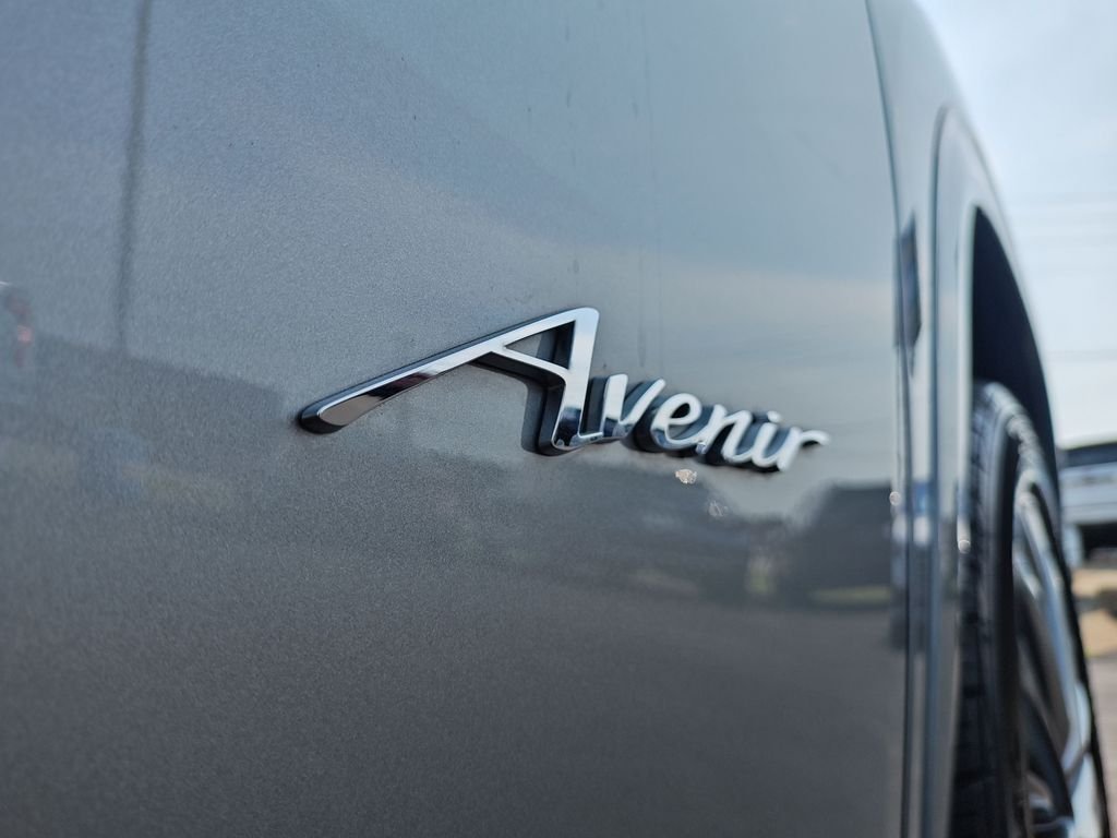 Used 2025 Gray Buick Avenir image 28