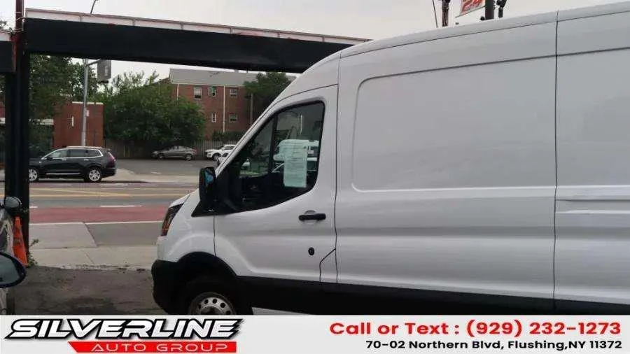 Used 2023 Oxford White Ford 250 image 15