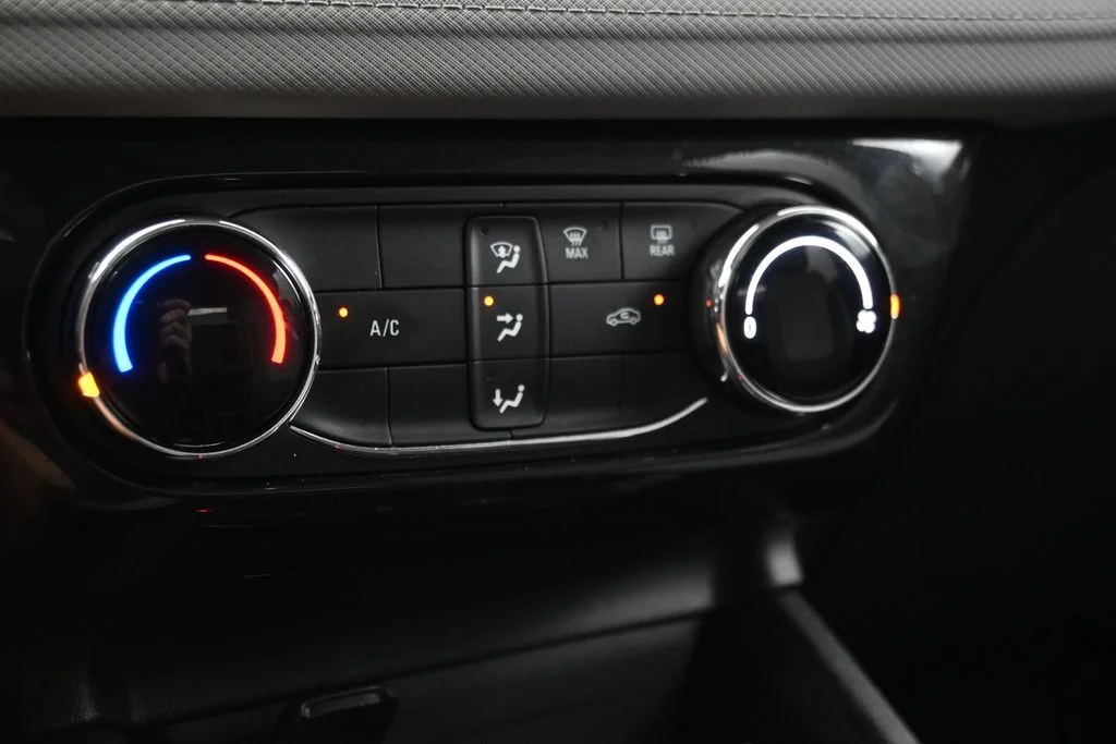 Used 2025 Black Chevrolet LT image 24
