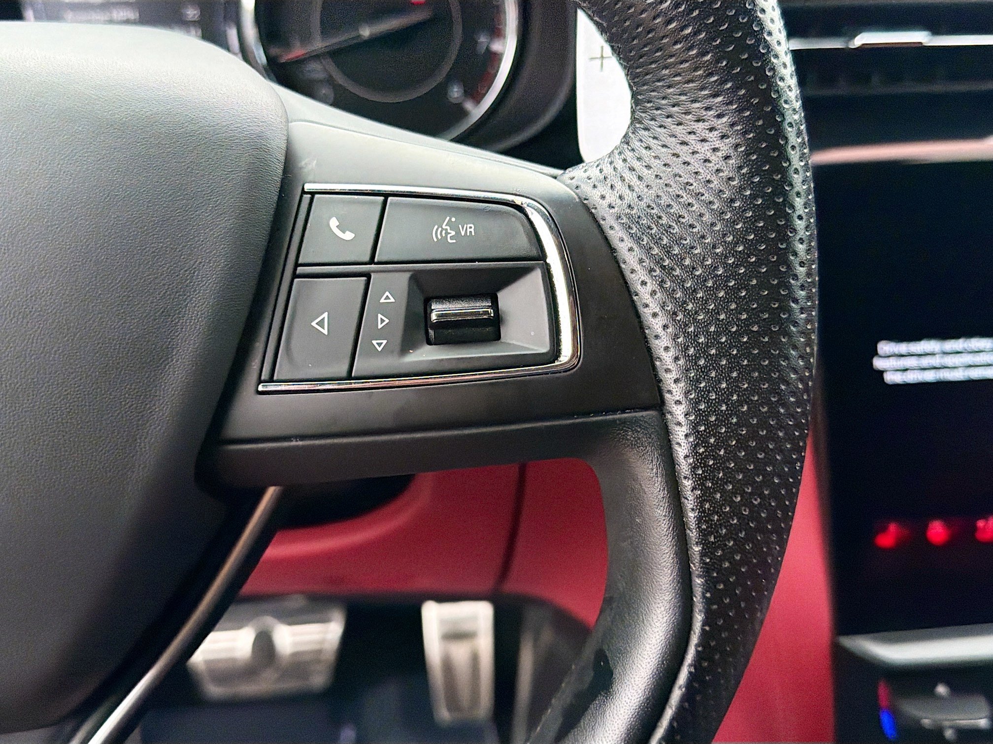 Used 2023 Nero Ribelle Mica Maserati Modena image 37