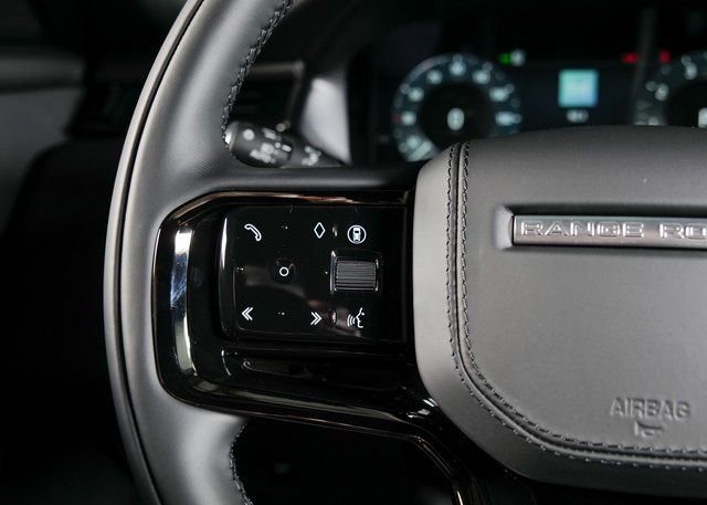 New 2026 Ostuni Pearl White Land Rover Dynamic SE image 17