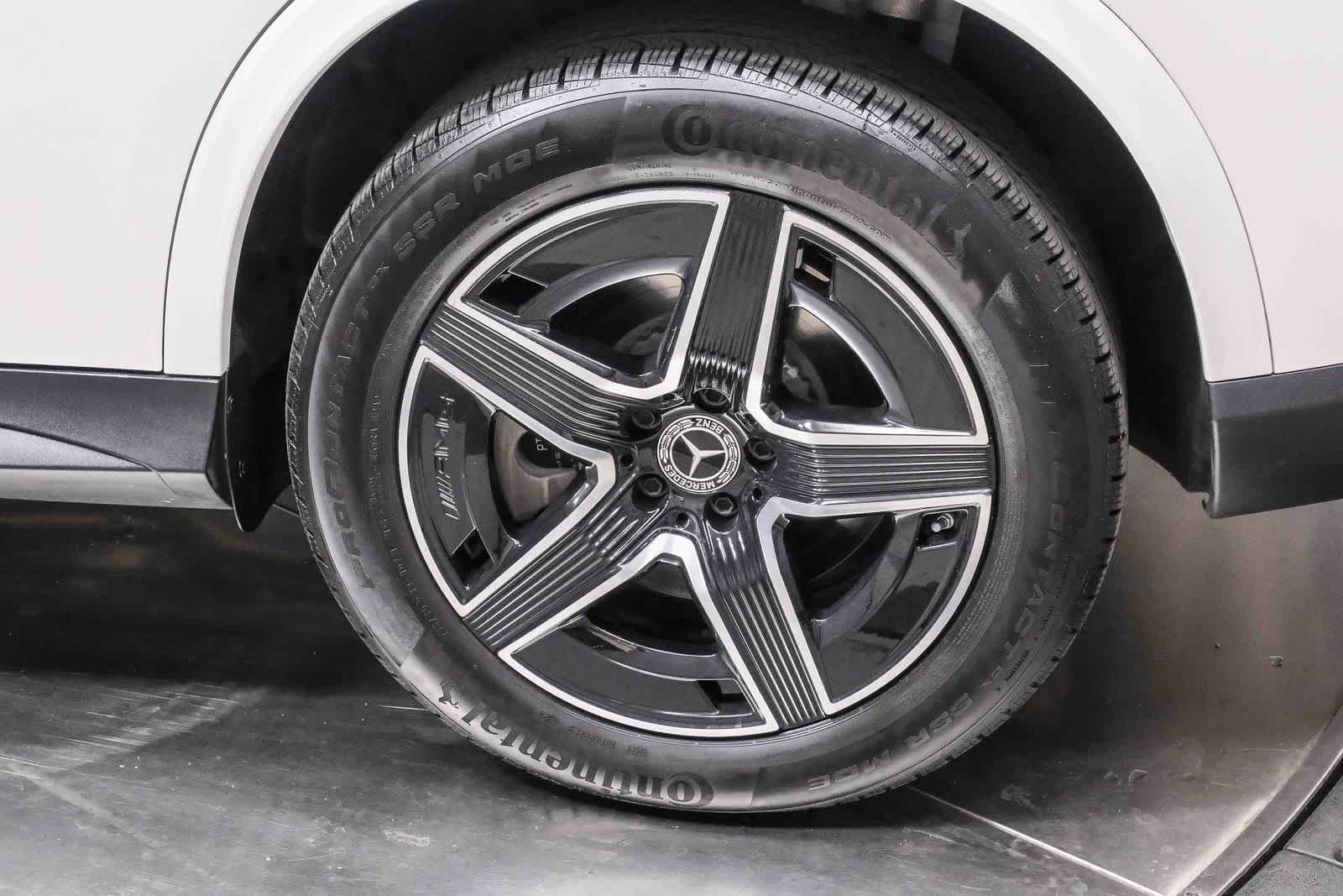 Certified Used 2025 Polar White Mercedes-Benz GLC 350e image 9