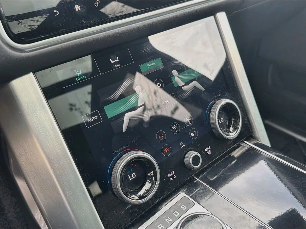 Used 2020 Black Land Rover HSE image 21