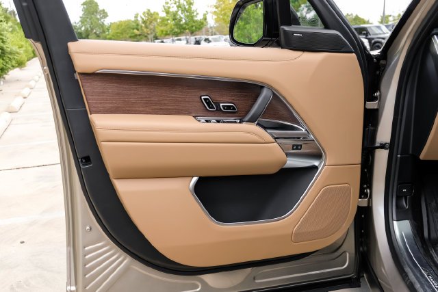New 2027 Gold Land Rover SE image 55