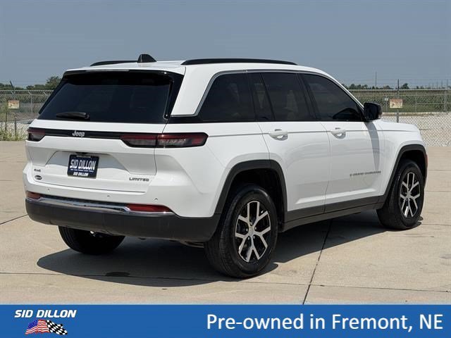 Used 2024 Bright White Clearcoat Jeep Limited image 4