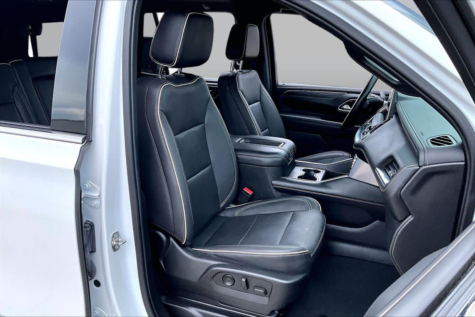 Used 2023 Summit White GMC SLT image 9