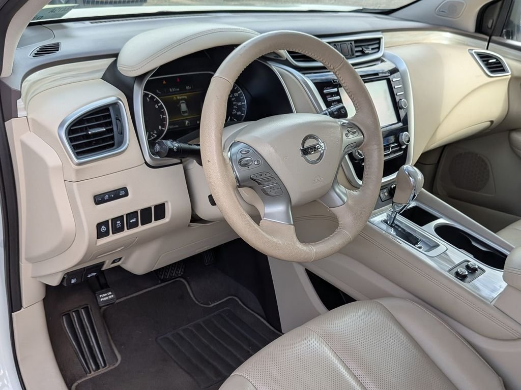 Used 2018 White Nissan Platinum image 34