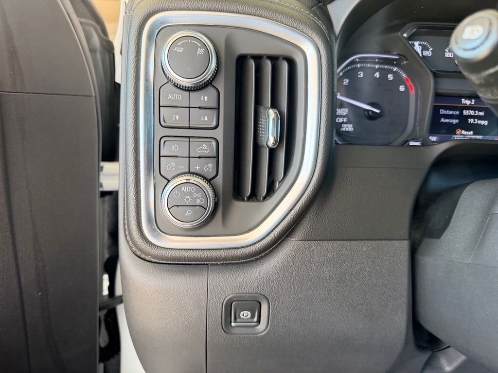 Used 2019 White GMC SLT image 20