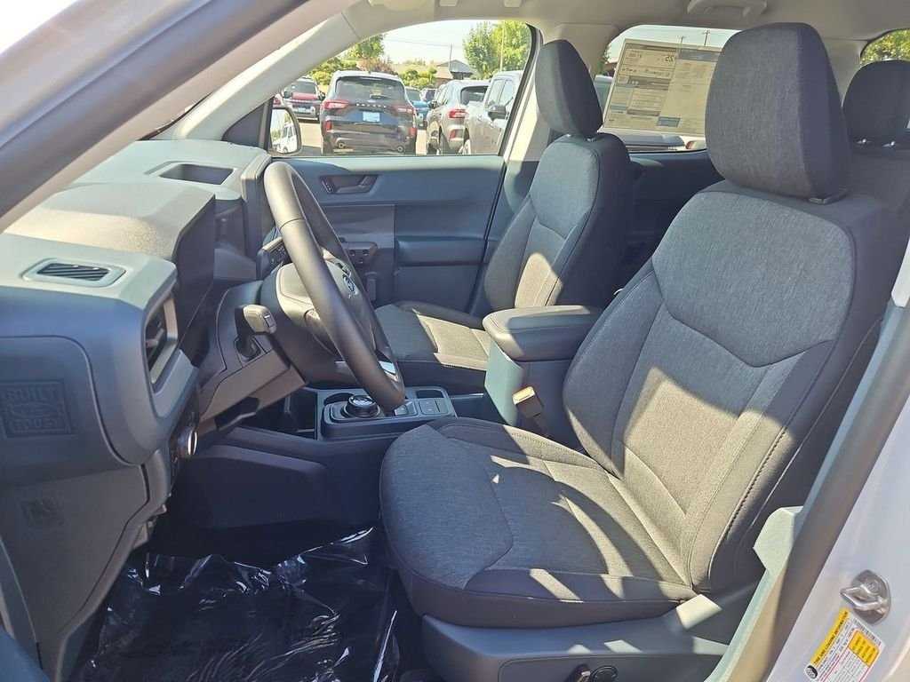 New 2025 Space White Metallic Ford XLT image 46