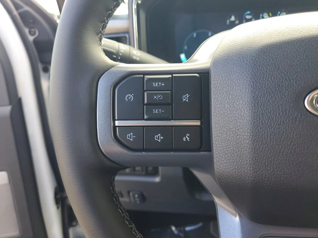 2026 Ford F-350 Super Duty Lariat - Photo 12