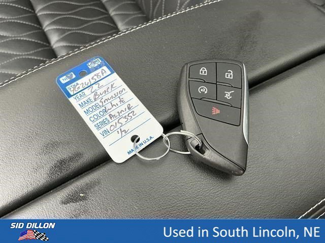 Used 2022 Summit White Buick Avenir image 8