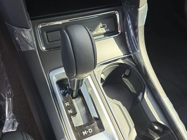 New 2026 ICE SILVER METALLIC Subaru Premium 8-Passenger image 18