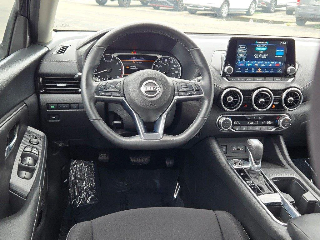 Used 2025 Super Black Nissan SV image 15