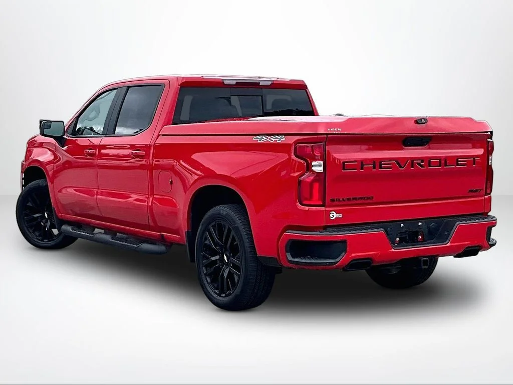 Used 2021 Red Chevrolet RST image 14