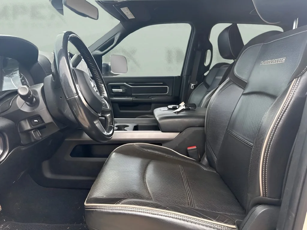 Used 2022  Ram Laramie image 13