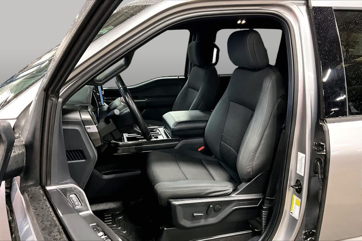 Used 2021 Iconic Silver Metallic Ford XLT image 9