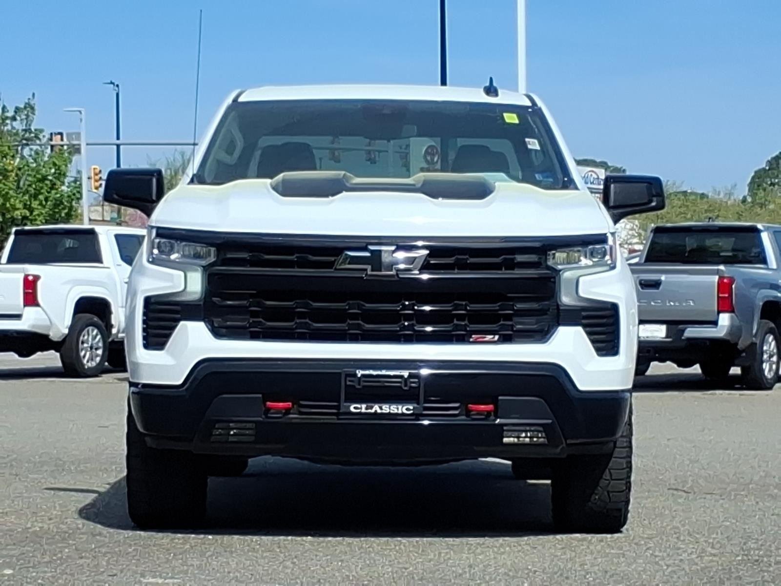 Used 2023 Summit White Chevrolet LT Trail Boss image 2