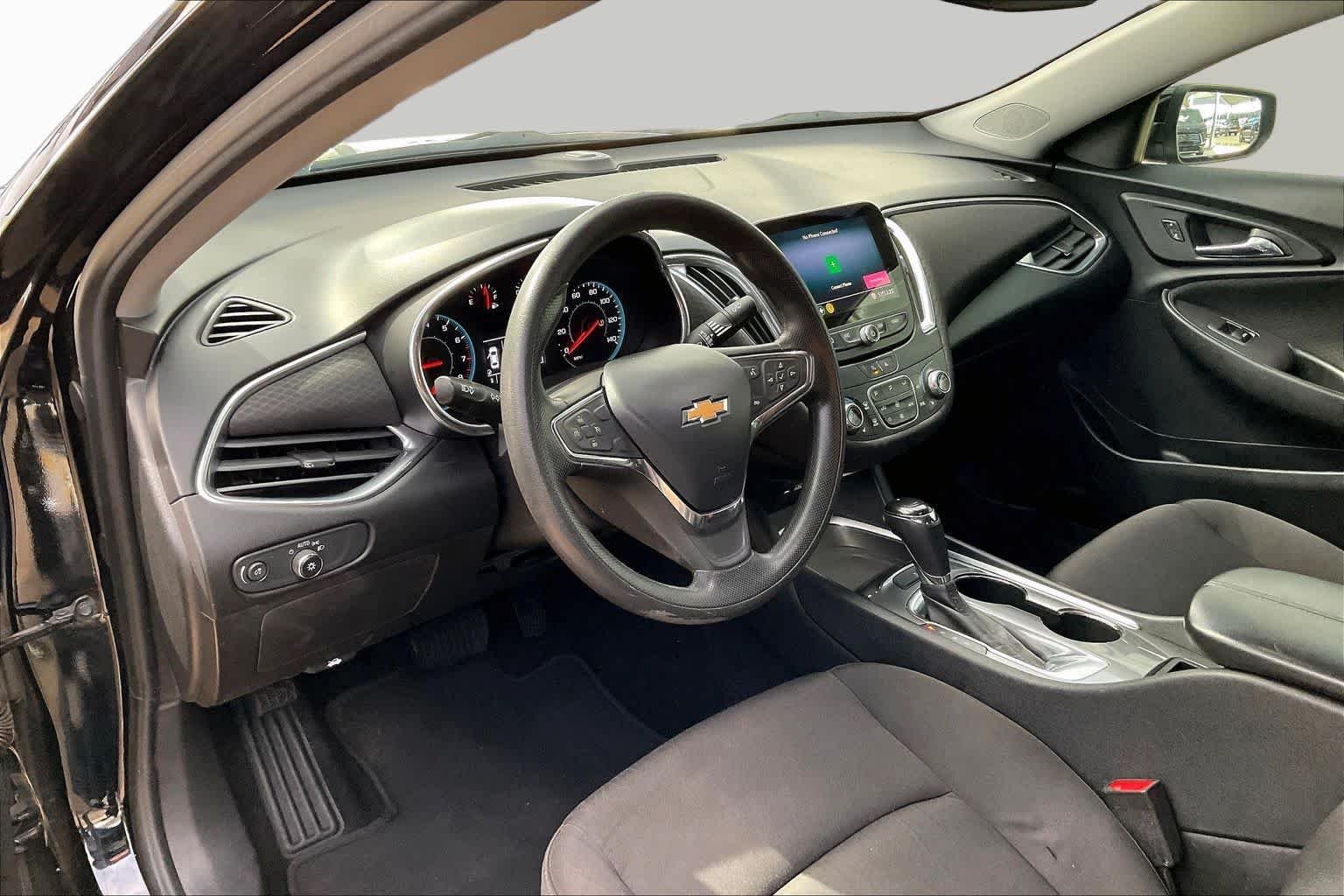 Used 2020 Mosaic Black Metallic Chevrolet LT image 16