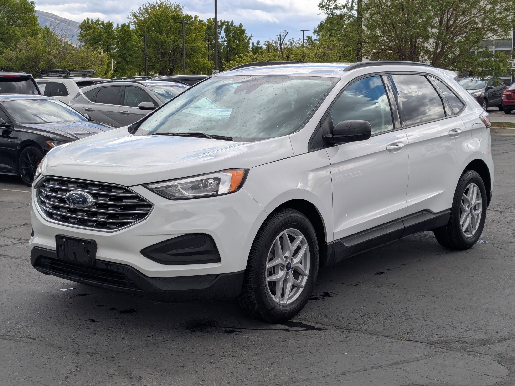 2021 Ford Edge SE - Photo 16