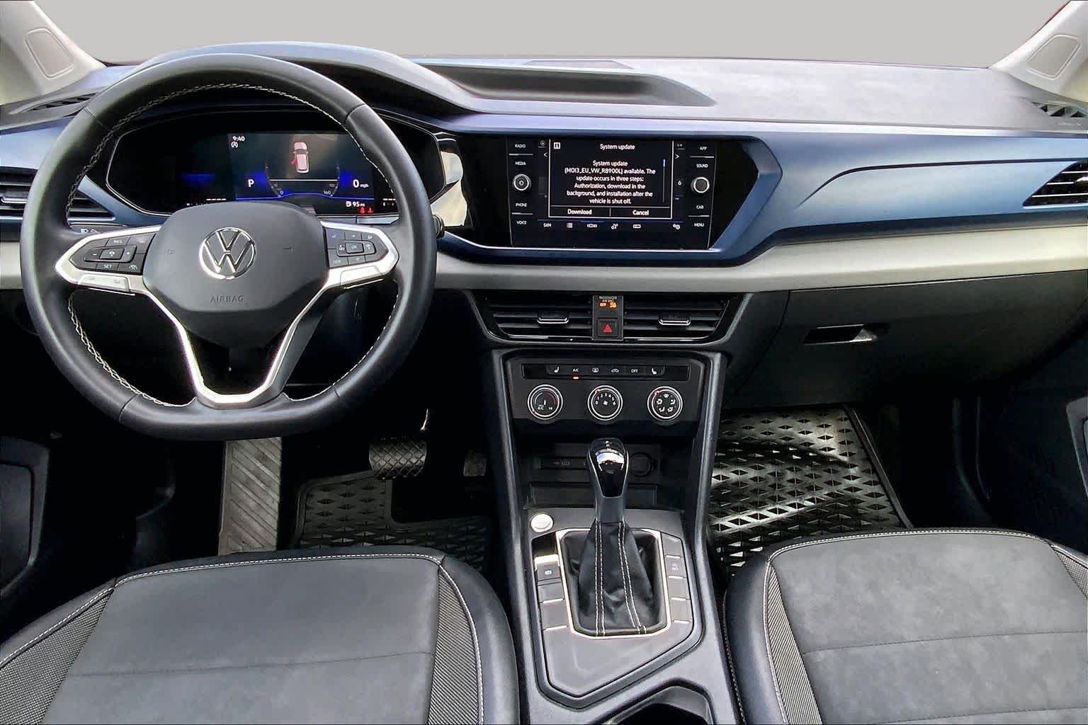 Used 2022 Deep Black Pearl Volkswagen SE image 16