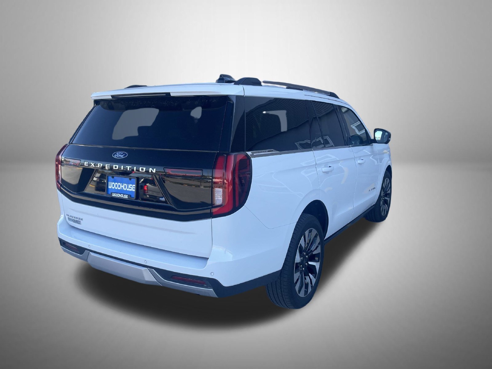 Used 2025 White Ford Platinum image 3