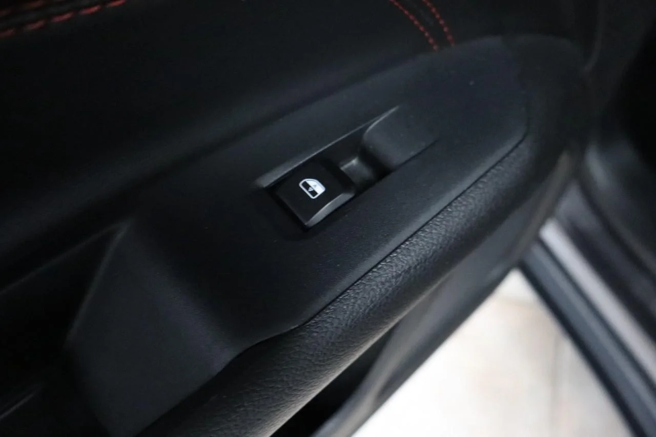 Used 2024 Baltic Gray Metallic Clear Coat Jeep Trailhawk image 18