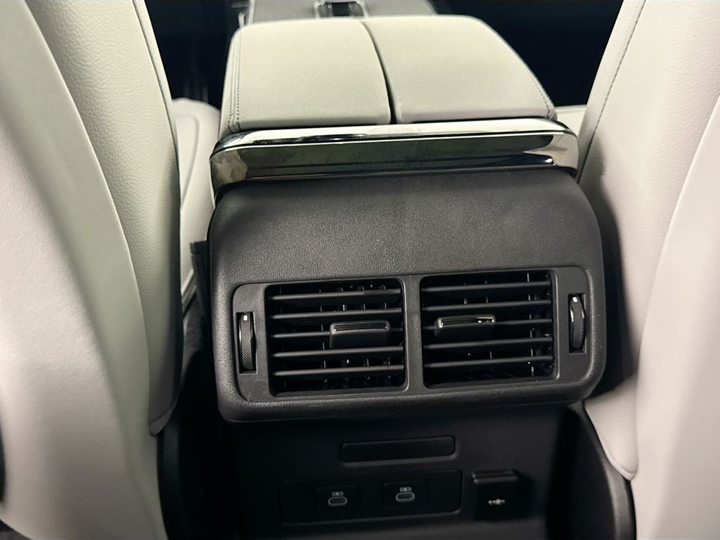 New 2026 Santorini Black Land Rover Belgravia Edition image 26