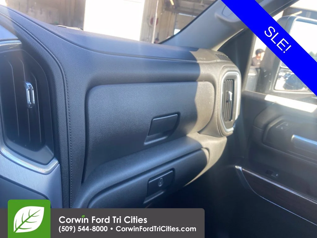 Used 2022 Summit White GMC SLE image 11