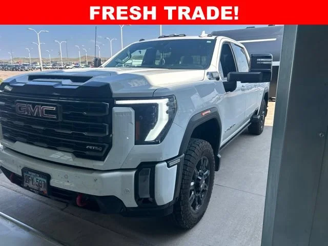 2024 GMC Sierra 4WD Crew Cab Standard Box AT4's photo