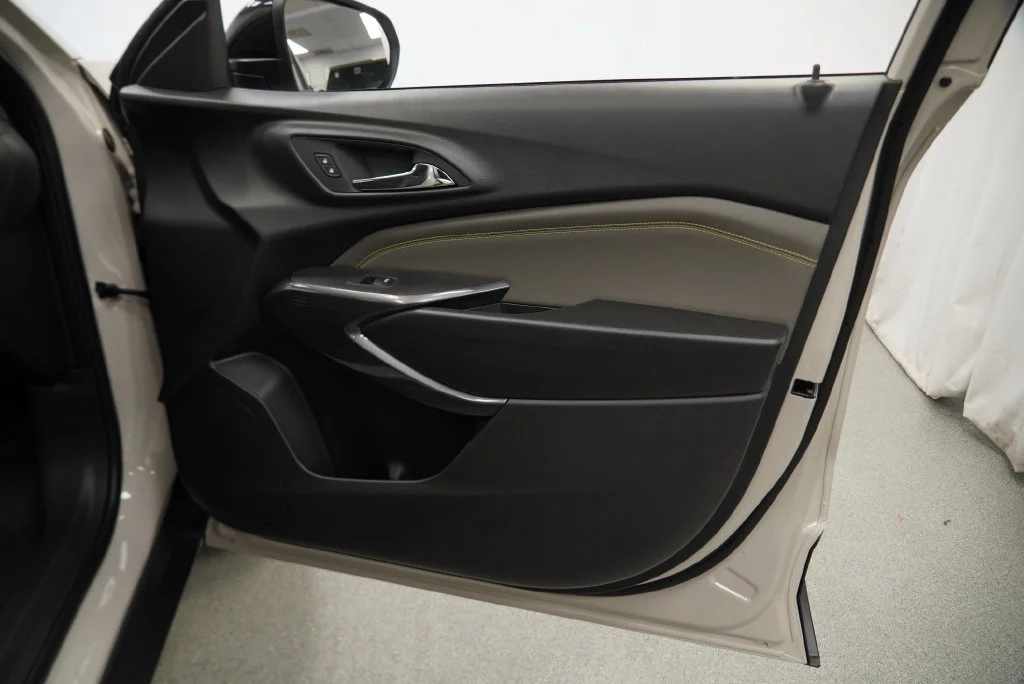 New 2026 White Sands Chevrolet ACTIV image 35