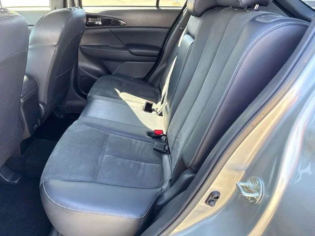 Used 2025 Silver Mitsubishi SE image 26