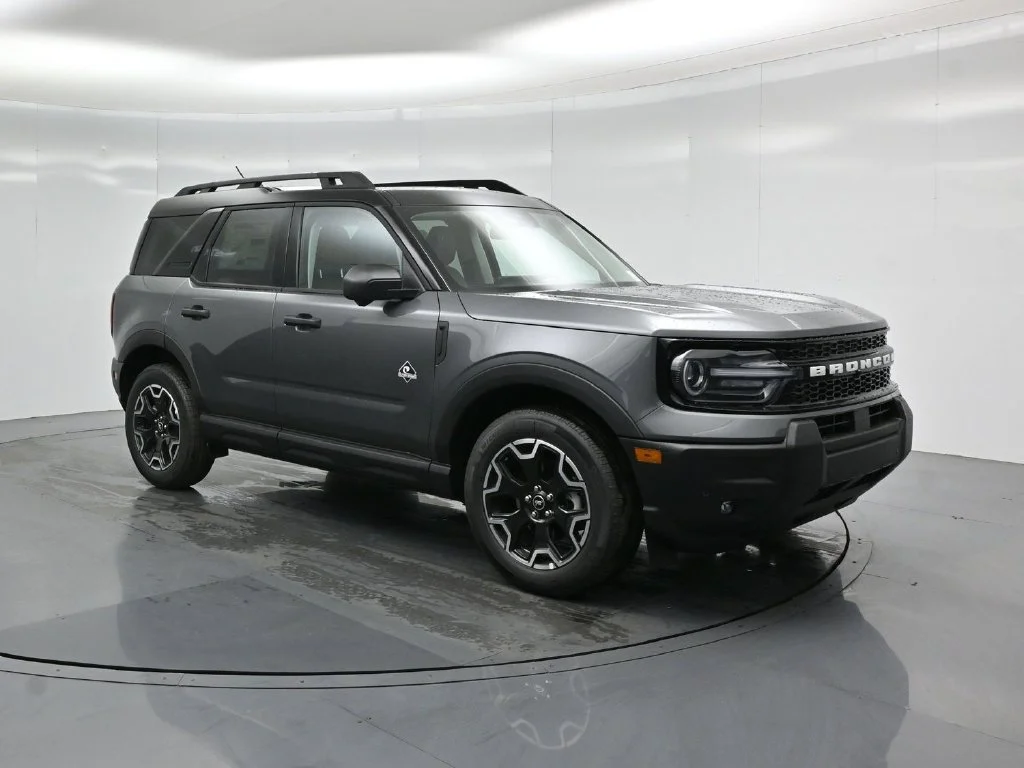 New 2026 Carbonized Gray Metallic Ford Outer Banks image 55