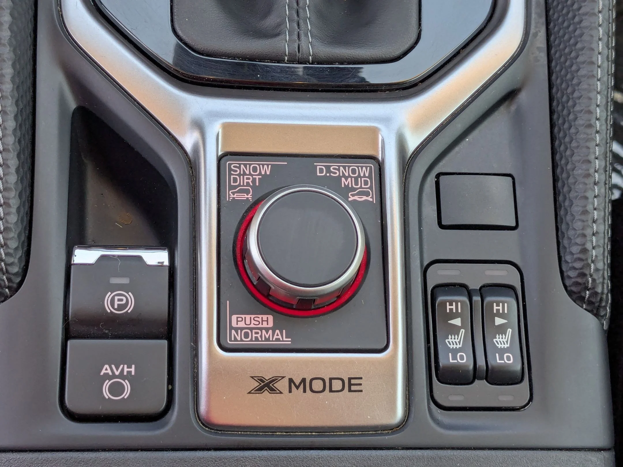 Used 2024 Crystal White Pearl Subaru Limited image 27
