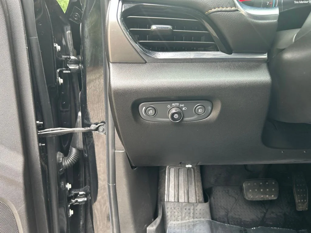 Used 2019 Black Chevrolet LT image 25
