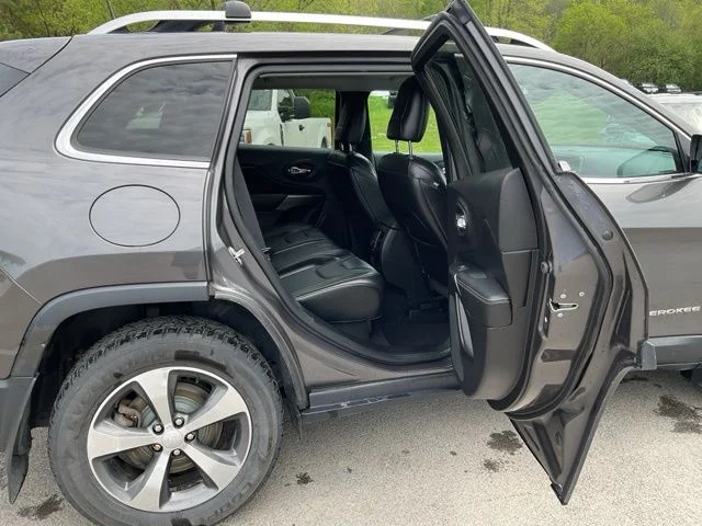 Used 2020 Gray Jeep Limited image 45