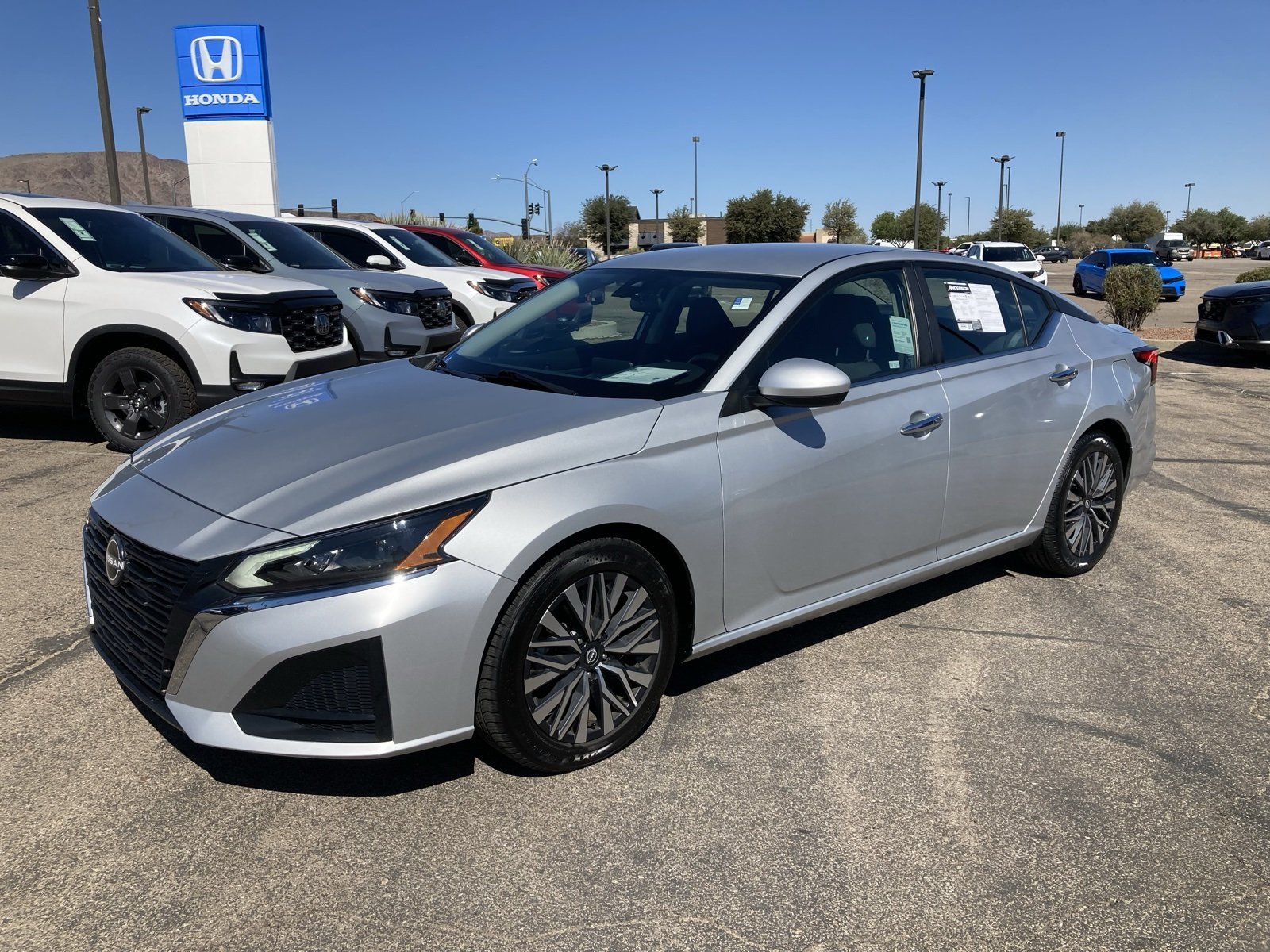 2023 Nissan Altima SV