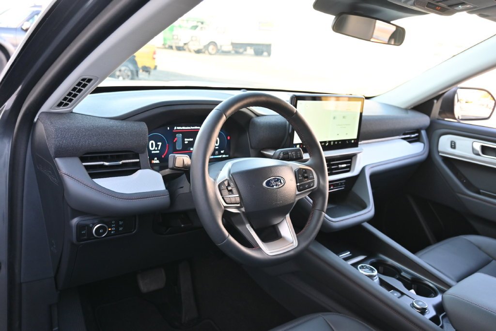 Certified Used 2025 Gray Metallic Ford Active image 19