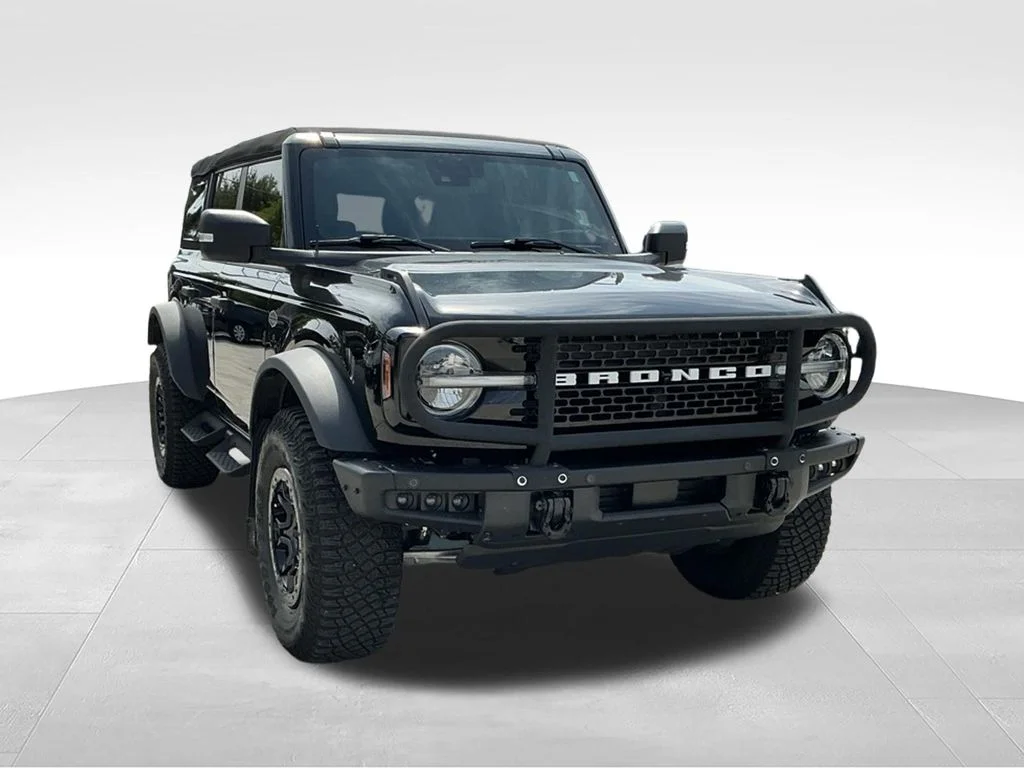 Used 2024 Black Ford Wildtrak image 17