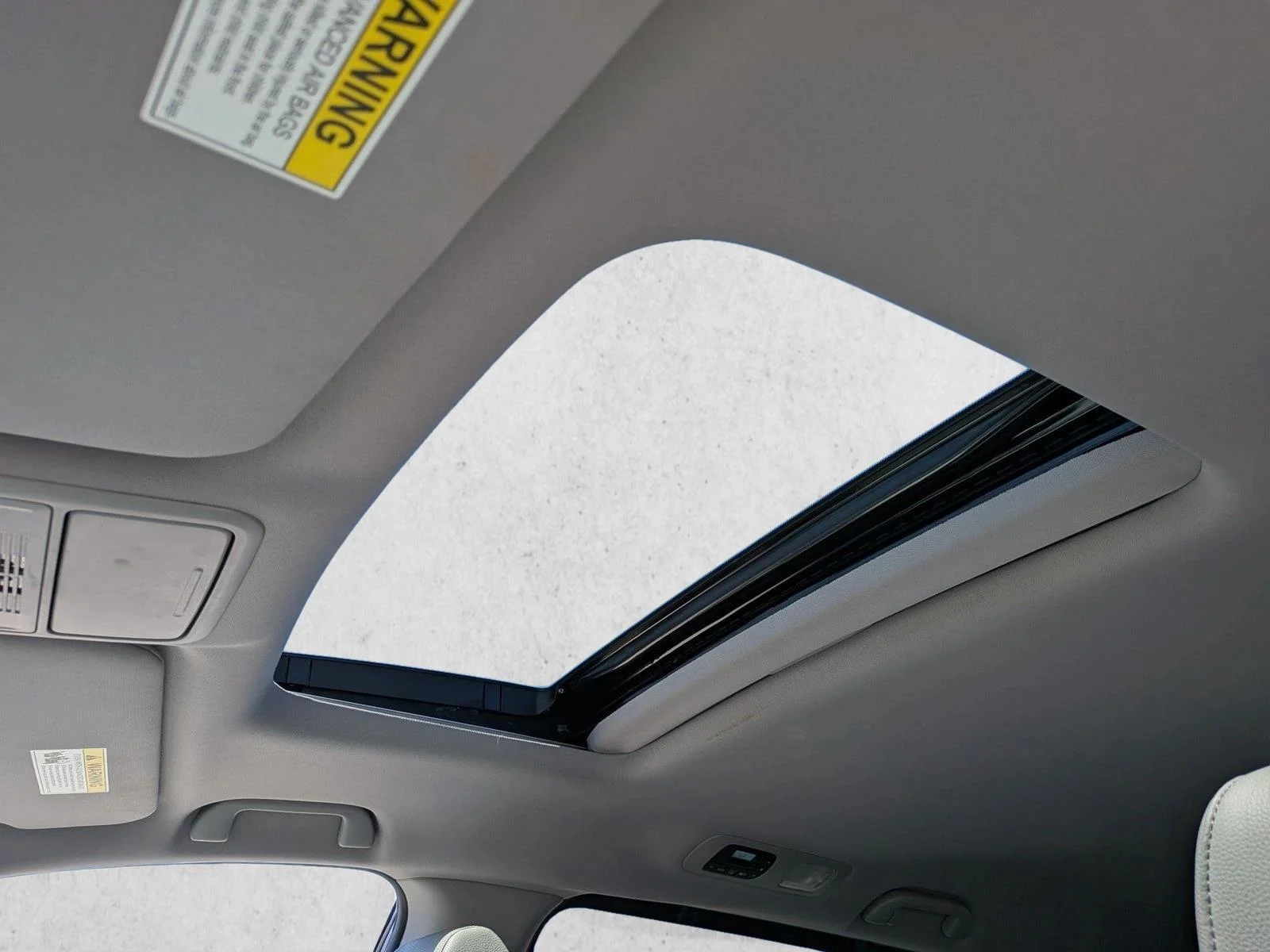 Used 2018 Silver/Gray Honda EX-L image 16