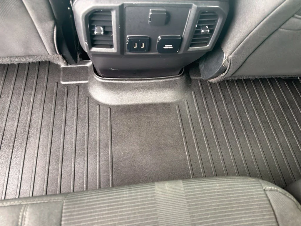 Used 2017 Ingot Silver Ford XLT image 13