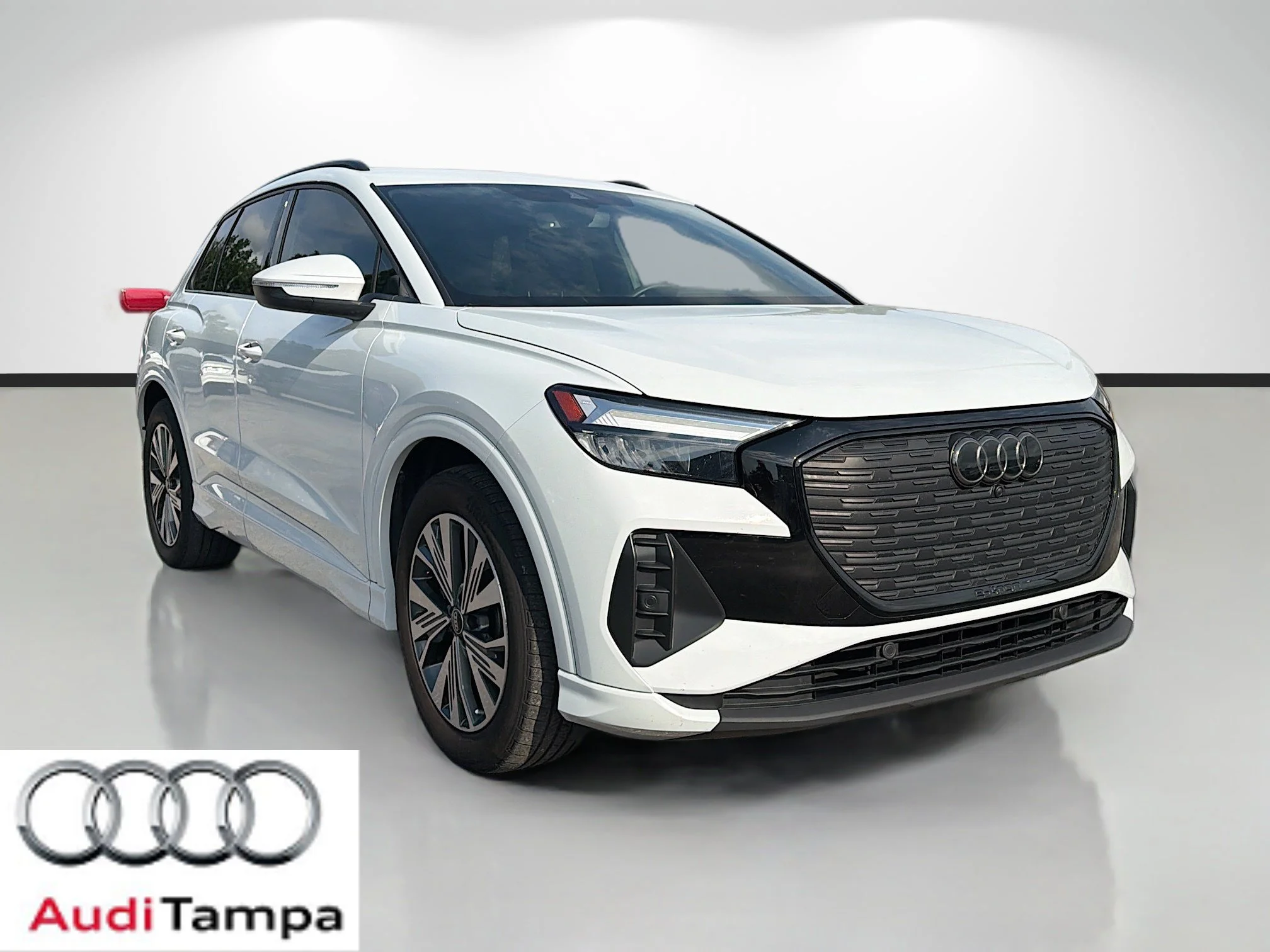 Used 2025 Glacier White Audi Premium image 1