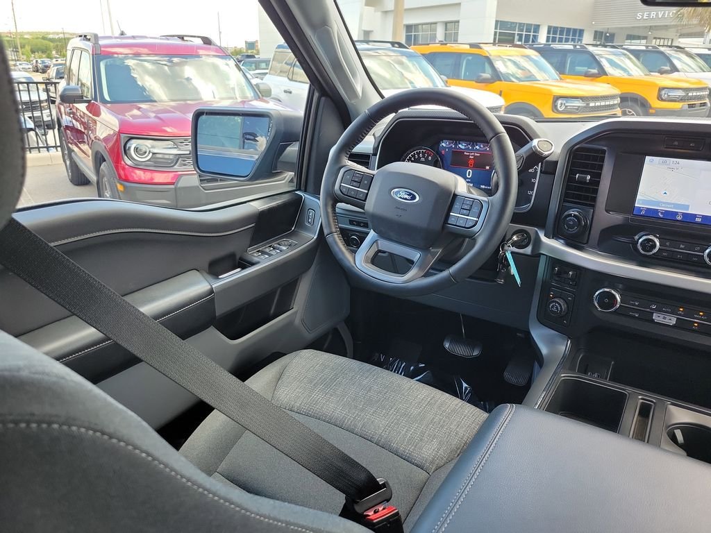 Used 2022 Blue Ford XLT image 12