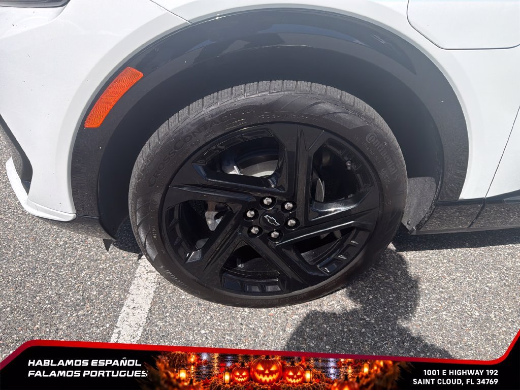 Used 2024 Summit White Chevrolet 2RS image 10