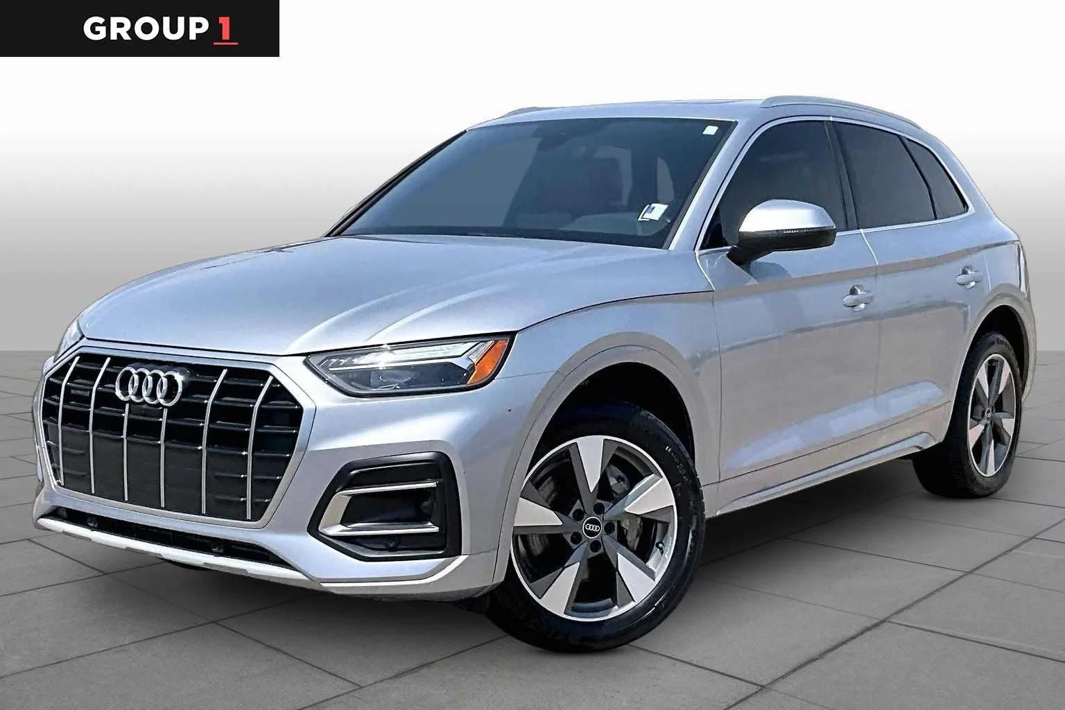 2022 Audi Q5 40 Premium Plus's photo