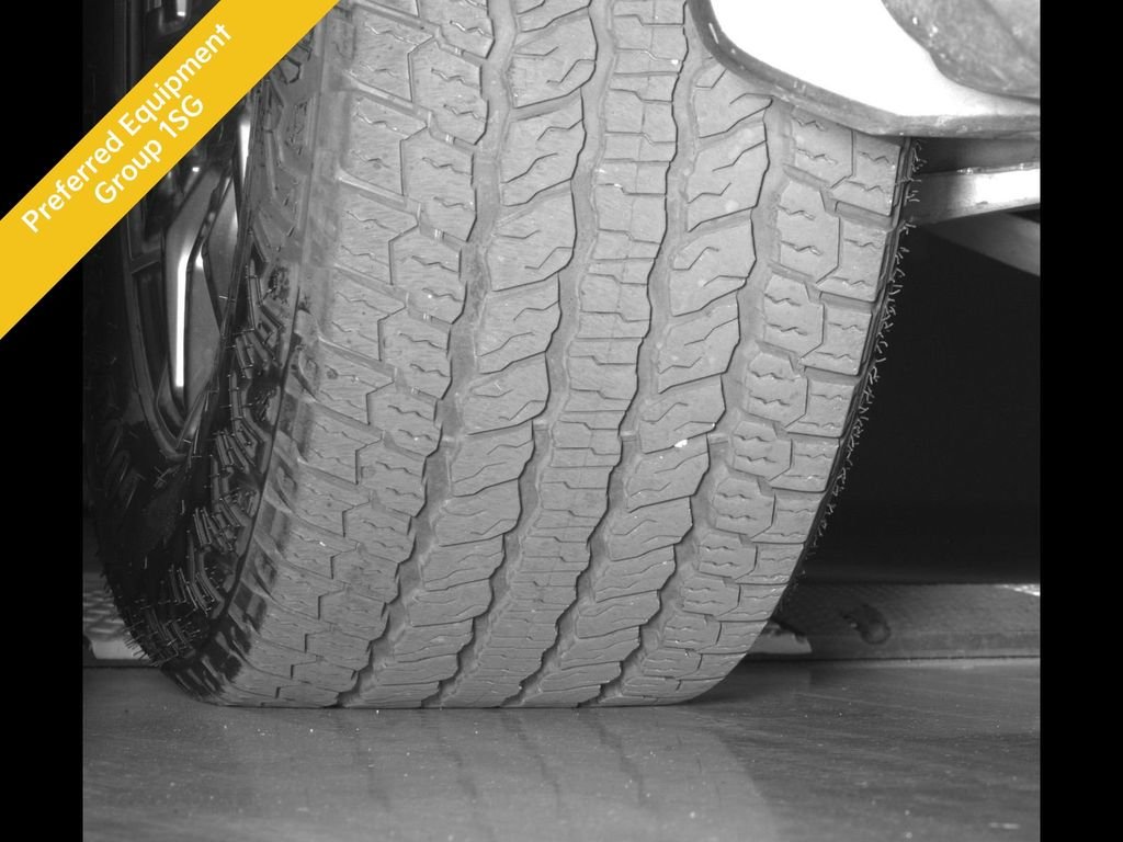 Used 2024 Green GMC 3X image 12