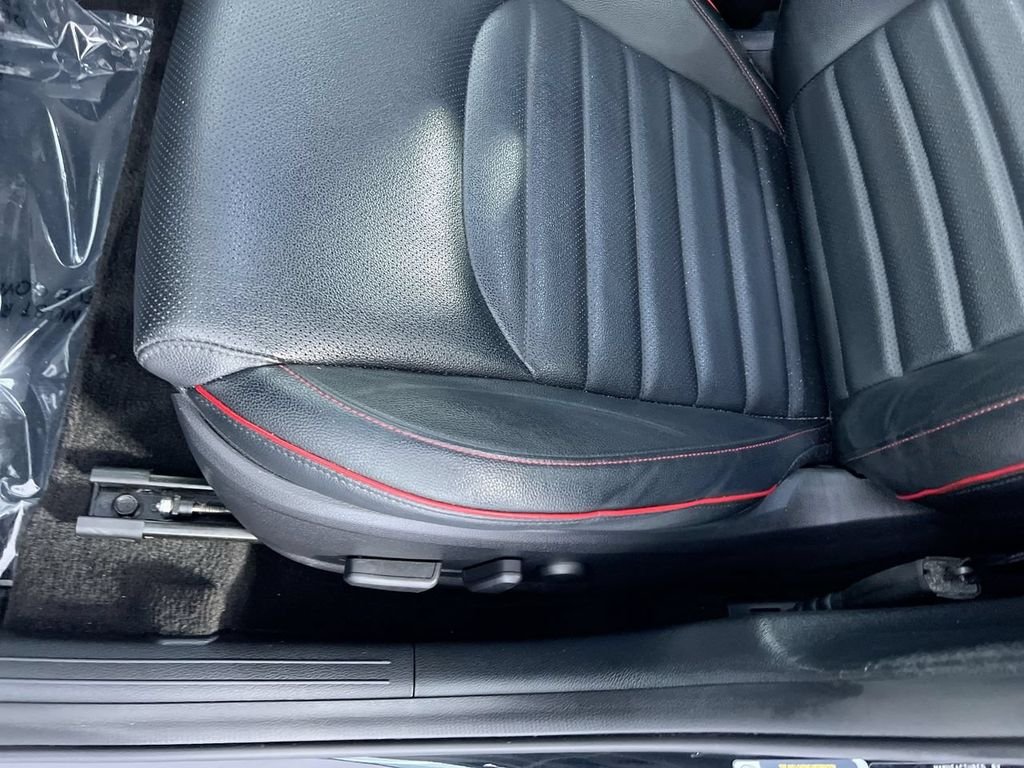 Used 2022 Black Kia GT image 9