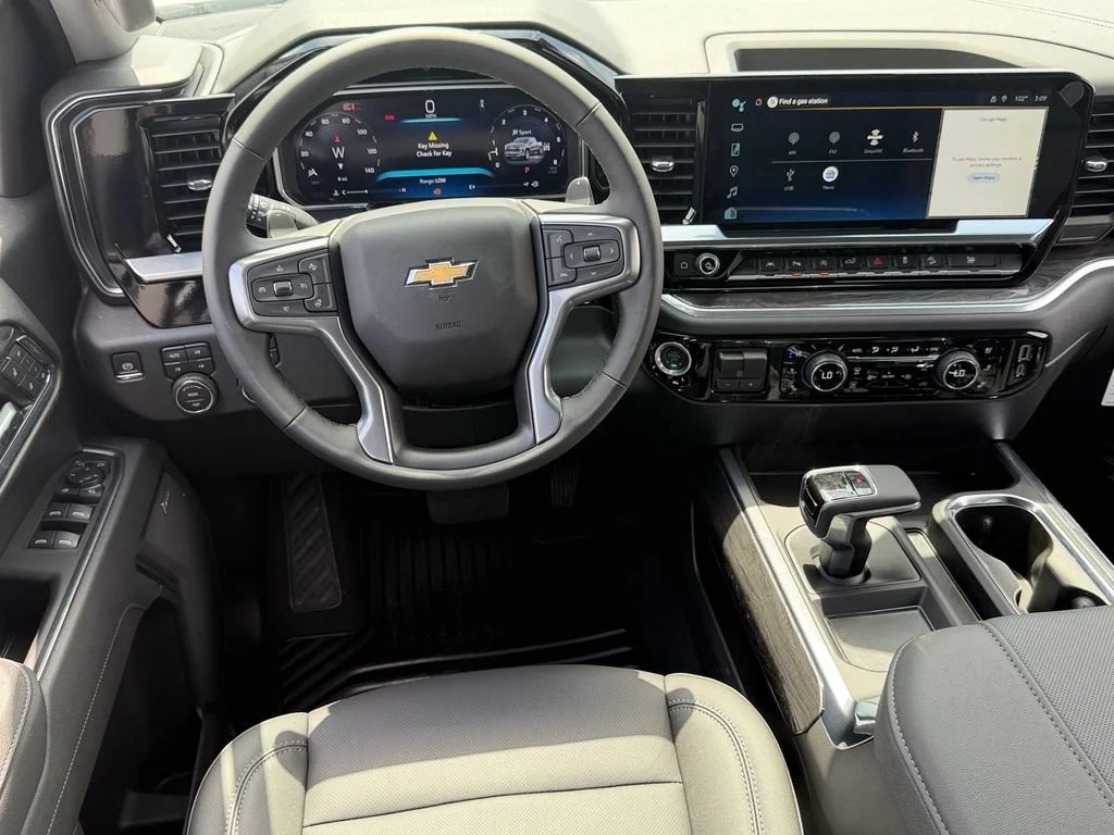 2026 Chevrolet Silverado 1500 LTZ - Photo 11